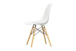 Vitra Eames Plastic Side Chair DSW wit QS40305A