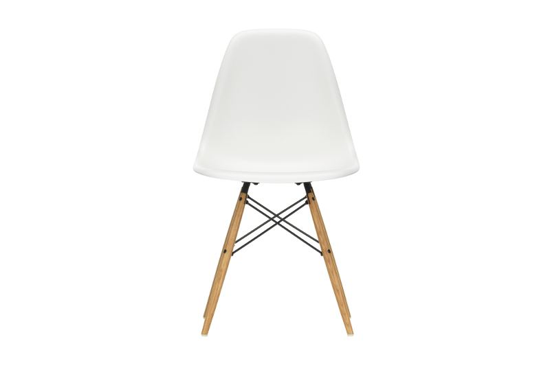 Vitra Eames Plastic Side Chair DSW wit QS40305B