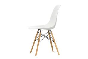 Vitra Eames Plastic Side Chair DSW wit